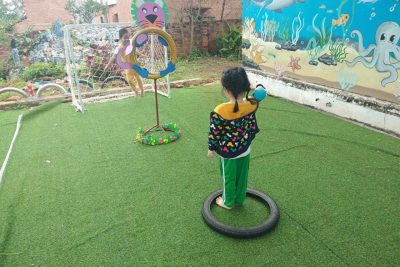 Hoạt động ngoài trời – Khối lá