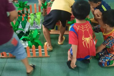 Hoạt động góc lớp Lá 2