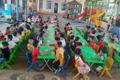 Hoạt động trải nghiệm ” bé với Tết cổ truyền”